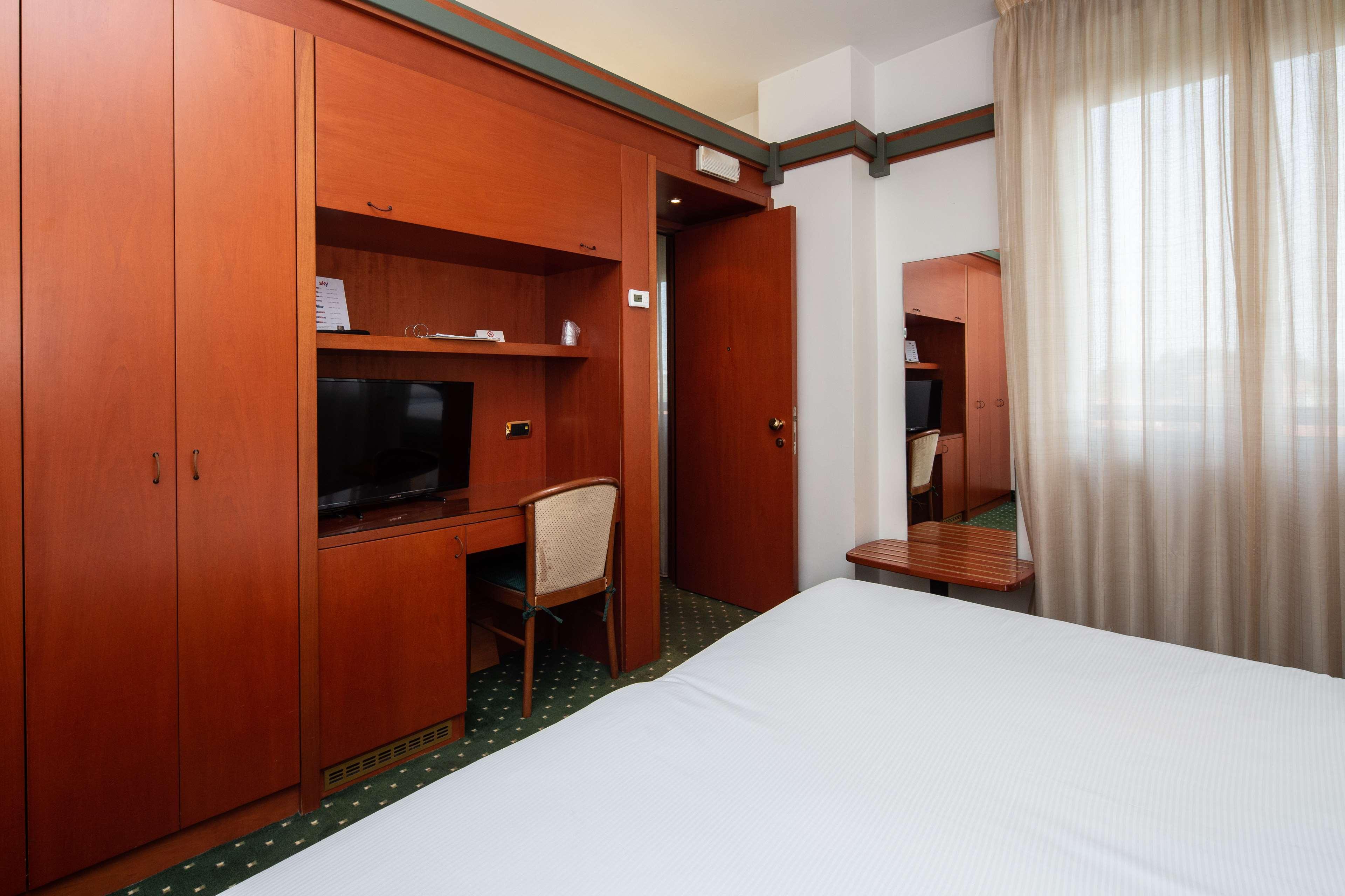 Jet Hotel, Sure Hotel Collection By Best Western Gallarate Exterior foto